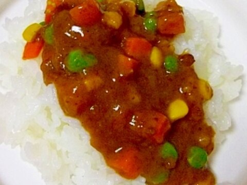 レトルトカレーに一工夫☆ごまきな粉カレー☆